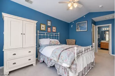 1008 Robin Ct, Green Brook Township, NJ 08812 - Photo 19