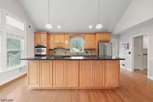 215 Dead Tree Run Rd, Montgomery Township, NJ 08502 - Photo 19