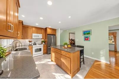 540 Rolling Hills Rd, Bridgewater Twp., NJ 08807 - Photo 5