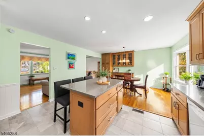 540 Rolling Hills Rd, Bridgewater Twp., NJ 08807 - Photo 7