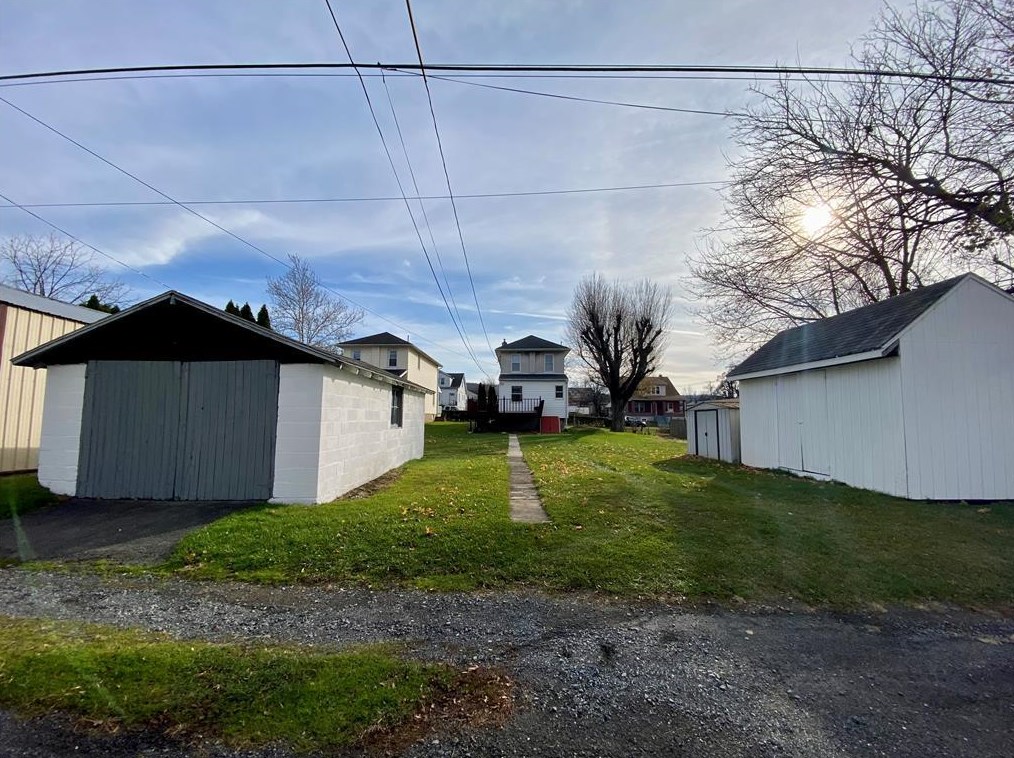 717 Tioga St, Allentown PA  18103-3578 exterior