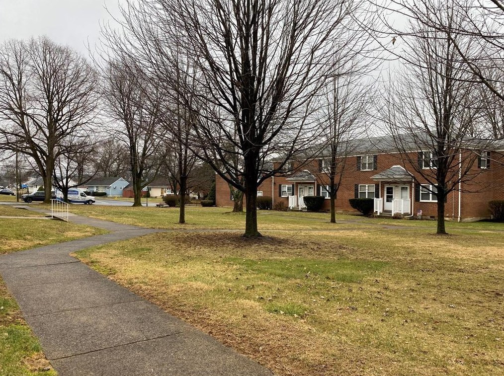 1560 Catasauqua Rd, Bethlehem PA  18017-7409 exterior