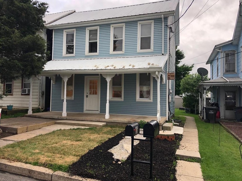 350 Chestnut St, Mertztown PA  19539-8759 exterior