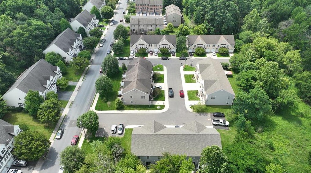 1720 Mertwood St, Bethlehem PA  18015-9434 exterior
