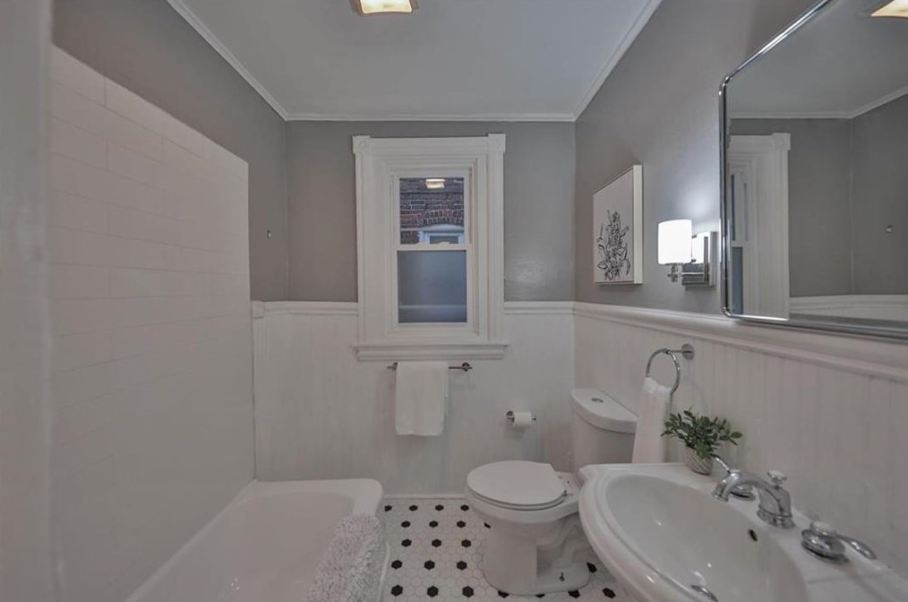 425 Wall St, Bethlehem PA  18018-6120 exterior