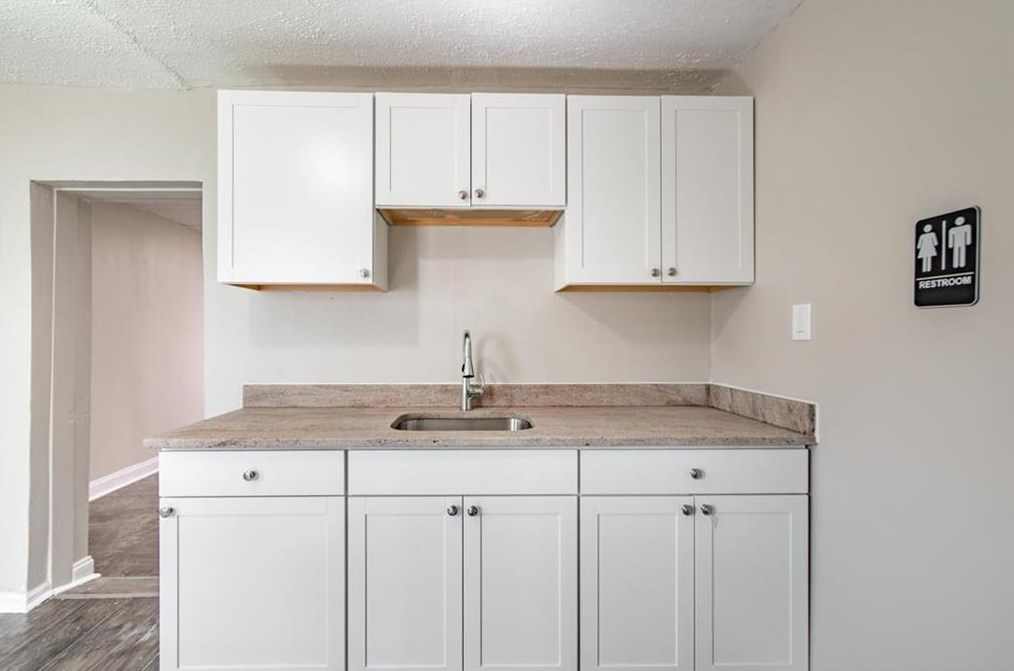 1240 Pembroke Rd, Bethlehem PA  18017-7028 exterior