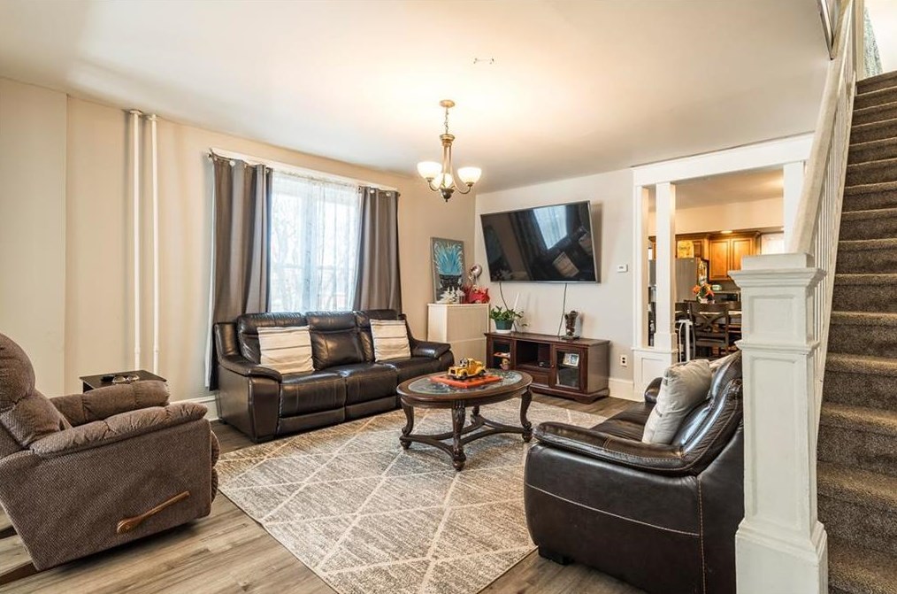 961 Broadway, Bethlehem PA  18015-2619 exterior