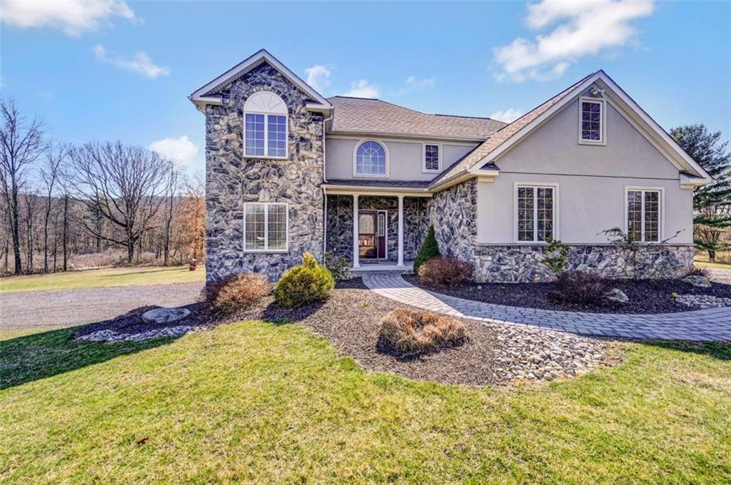110 Throne's Way, Brodheadsville, PA 18322 MLS 712574 Coldwell Banker