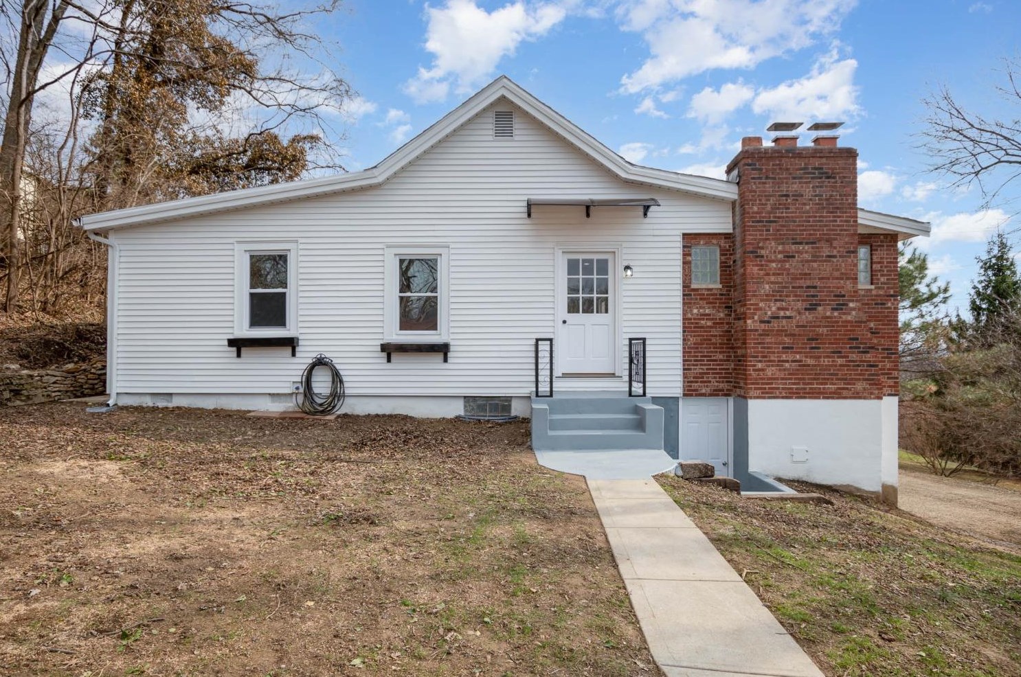 1117 Seymour Ave, Cincinnati OH  45216-1839 exterior