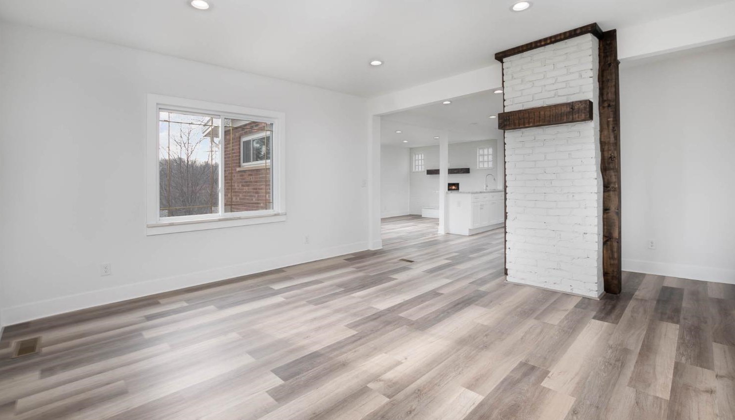 1117 Seymour Ave, Cincinnati OH  45216-1839 exterior