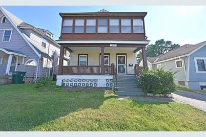 1811 Lawn Ave - Photo 1