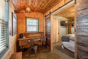 40114 Esterly Ln, Big Bear Lake, CA 92315 - Photo 17