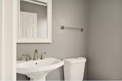 30172 Enchanted Way, Running Springs, CA 92382 - Photo 19