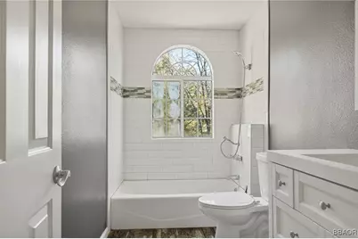 30172 Enchanted Way, Running Springs, CA 92382 - Photo 23