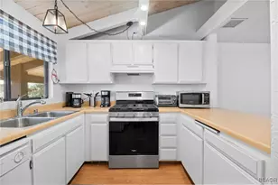 861 Thrush Dr, Big Bear Lake, CA 92315 - Photo 19