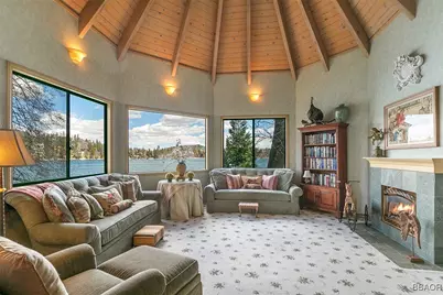 27990 Peninsula Drive N, Blue Jay, CA 92317 - Photo 13