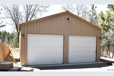 442 Inyo Avenue, Sugarloaf, CA 92386 - Photo 25