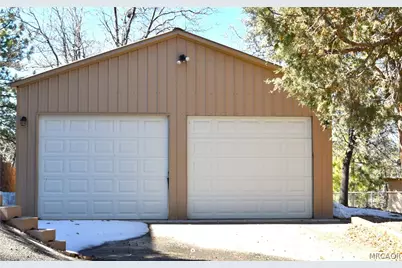 442 Inyo Avenue, Sugarloaf, CA 92386 - Photo 9