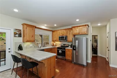 28589 Shenandoah Drive, Lake Arrowhead, CA 92352 - Photo 7