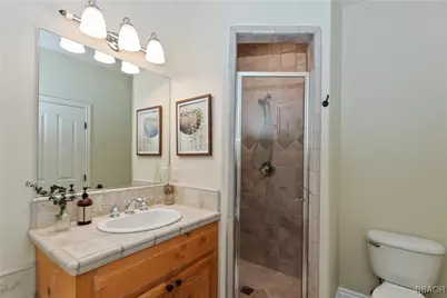 28589 Shenandoah Drive, Lake Arrowhead, CA 92352 - Photo 19