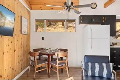 32903 Canyon Drive, Green Valley Lake, CA 92341 - Photo 5