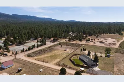 591 Lakewood Drive, Big Bear City, CA 92314 - Photo 9