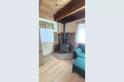 317 Spruce Lane, Sugarloaf, CA 92386 - Photo 15