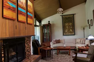 872 Sierra Vista Dr, Twin Peaks, CA 92391 - Photo 5