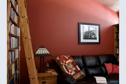 872 Sierra Vista Drive #9, Twin Peaks, CA 92391 - Photo 11