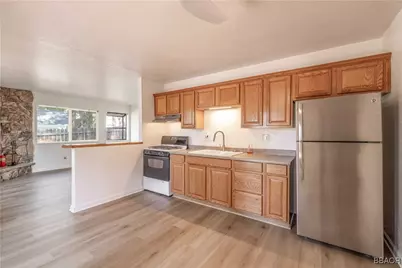 1044 E Country Club Boulevard, Big Bear City, CA 92314 - Photo 3
