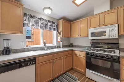 410 Los Angeles Avenue, Sugarloaf, CA 92386 - Photo 7