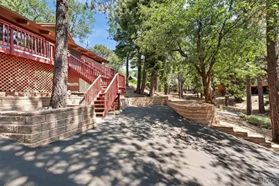 732 Tulip Drive, Green Valley Lake, CA 92341 - Photo 35