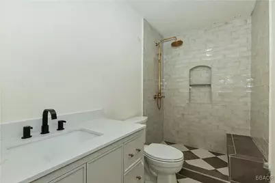 228 E Country Club Boulevard, Big Bear City, CA 92314 - Photo 19