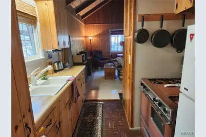 2481 Spruce Drive, Arrowbear, CA 92382 - Photo 7