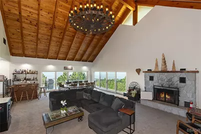 30461 Live Oak Drive, Crestline, CA 92382 - Photo 9