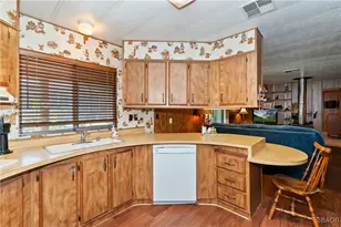 391 Montclair Dr, Big Bear City, CA 92314 - Photo 15