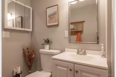 1204 E Country Club Boulevard, Big Bear City, CA 92314 - Photo 19