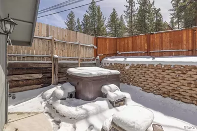 1204 E Country Club Boulevard, Big Bear City, CA 92314 - Photo 31