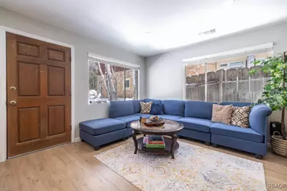 1204 E Country Club Boulevard, Big Bear City, CA 92314 - Photo 5