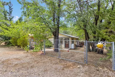 412 San Bernardino Avenue, Sugarloaf, CA 92386 - Photo 3