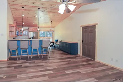 365 Santa Barbara Avenue, Sugarloaf, CA 92386 - Photo 7