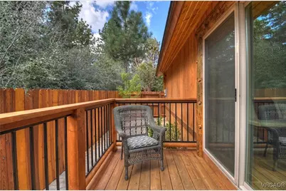 365 Santa Barbara Avenue, Sugarloaf, CA 92386 - Photo 29