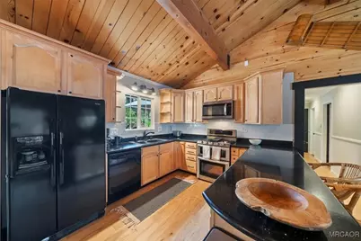 39934 Forest Road, Big Bear Lake, CA 92315 - Photo 15