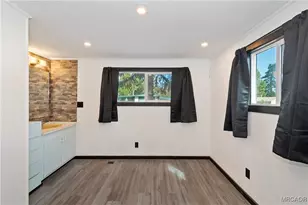 391 Montclair Dr, Big Bear City, CA 92314 - Photo 17