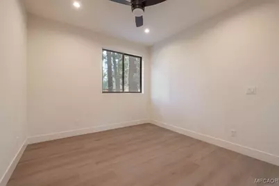 225 E Aeroplane Boulevard, Big Bear City, CA 92314 - Photo 11