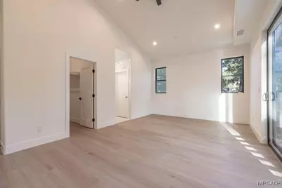 225 E Aeroplane Boulevard, Big Bear City, CA 92314 - Photo 15