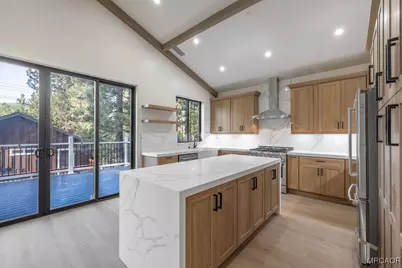 225 E Aeroplane Boulevard, Big Bear City, CA 92314 - Photo 3