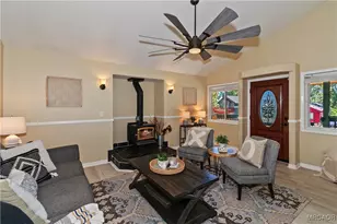 142 Leonard Ln, Sugarloaf, CA 92386 - Photo 5