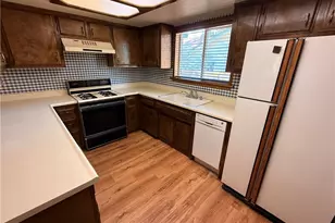 411 E Fairway Blvd, Big Bear City, CA 92314 - Photo 3