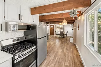 683 Orange Avenue, Sugarloaf, CA 92386 - Photo 11